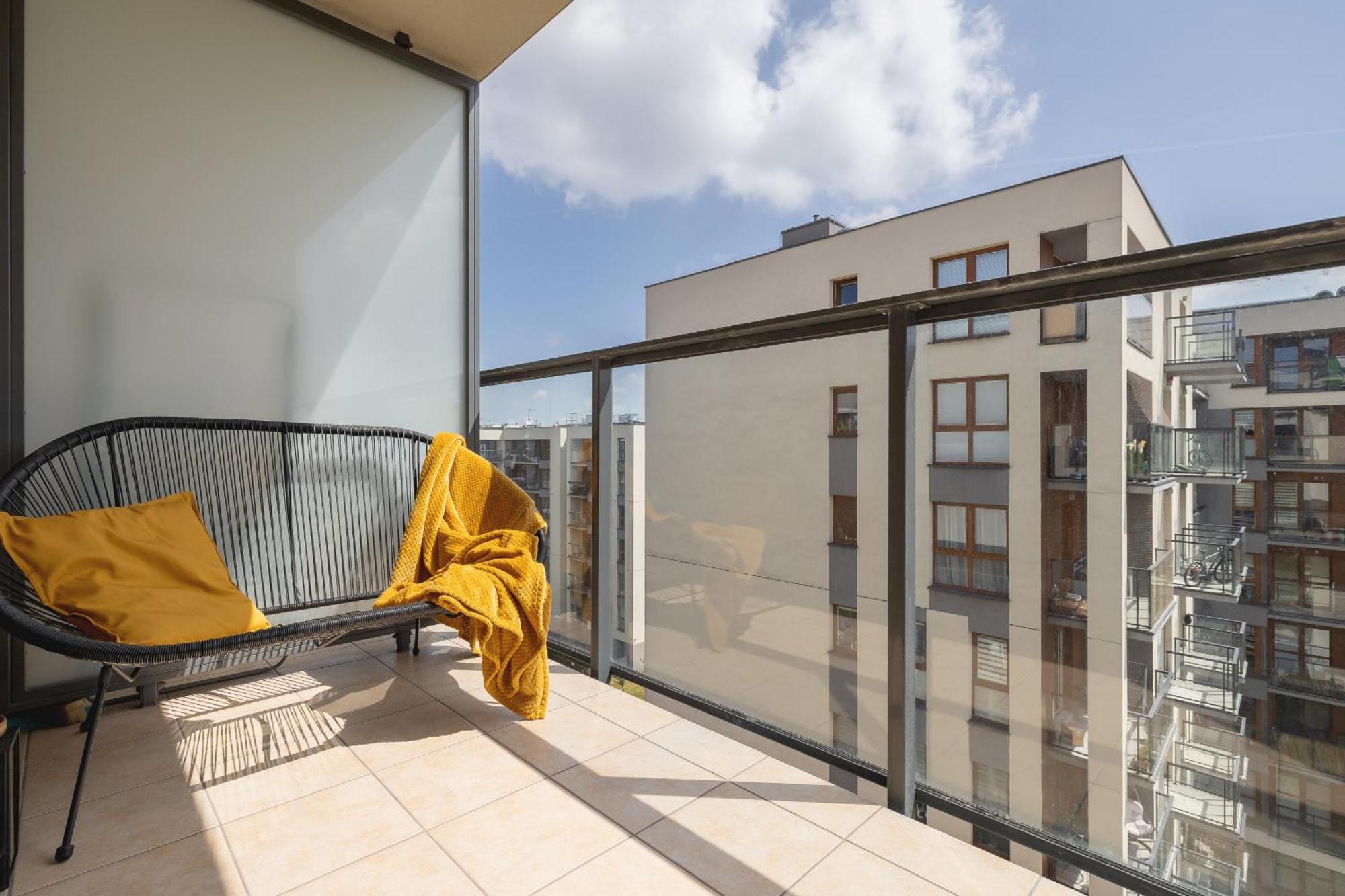 Przytulny Apartament Na Wroclawskiej Z Parkingiem W Krakowie By Noclegi Renters Kültér fotó
